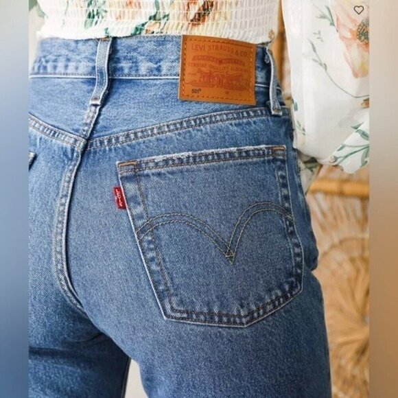 NEW Levi's 501 Original High Rise Straight Leg Blue Jeans Size 28 - Picture 3 of 12